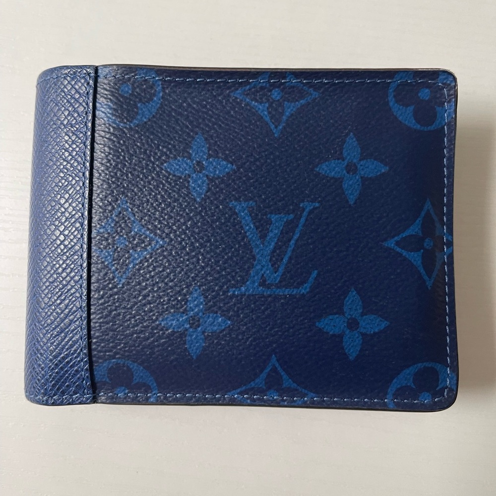 Louis vhitton wallet for men Taiga cowhide leather